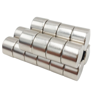 خرید روی پوشش صنعتی قوی نئودیمیوم آهنربای N50 قدرتمند 20 * 20mm online manufacture