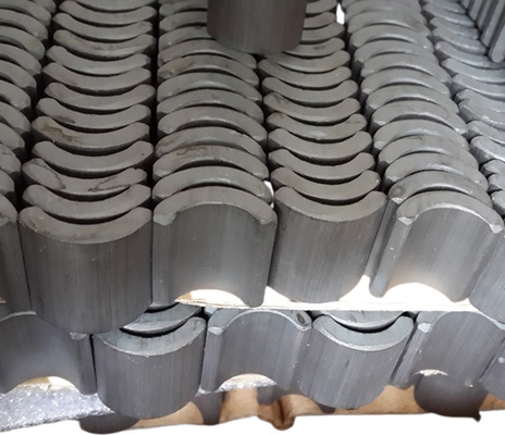 خرید آهنربای سرامیکی سخت Y30 Y40 به شکل قوس انرژی آزاد برای موتور 540 550 775 online manufacture