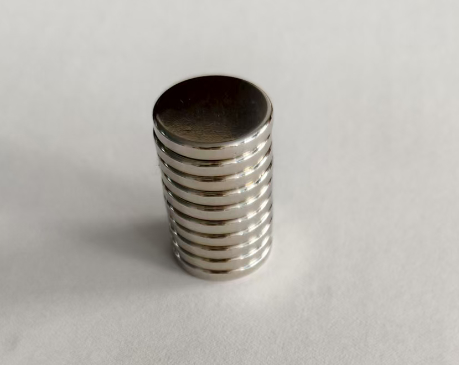خرید مگنت های نئودیمیوم سفارشی N42 F30x10x3 و D20x3 برای استفاده از کیف دستی کیف پول کلاچ کوله شانه online manufacture