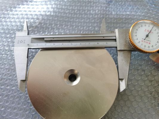 خرید آهنرباهای سفارشی دایره دور بزرگتر نئودیمیوم دائمی N45 شکل حلقه قوی online manufacture